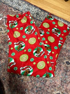 Men's Red Holiday-Print Fleece Jogger Pants